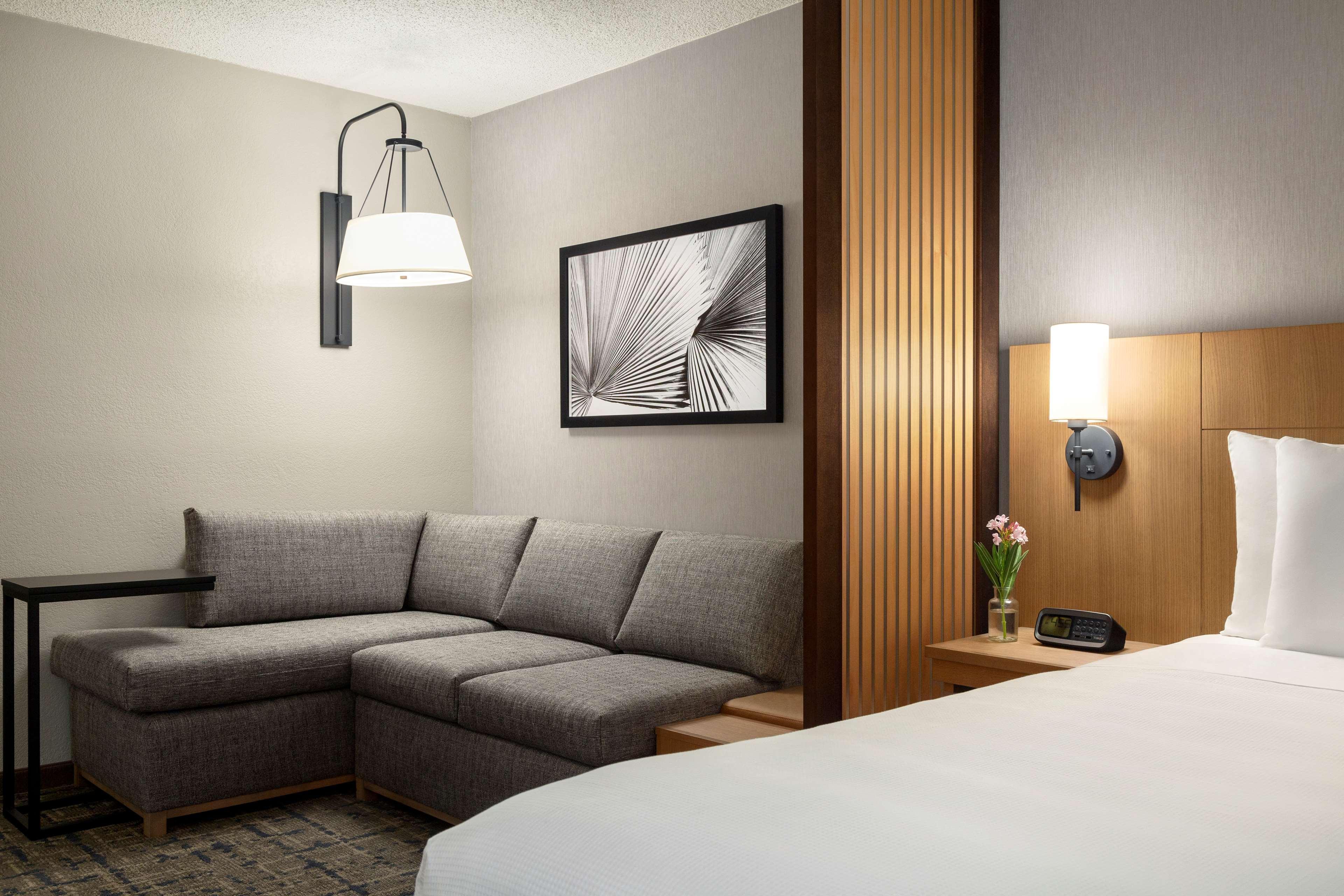 Hyatt Place Tucson Central Экстерьер фото