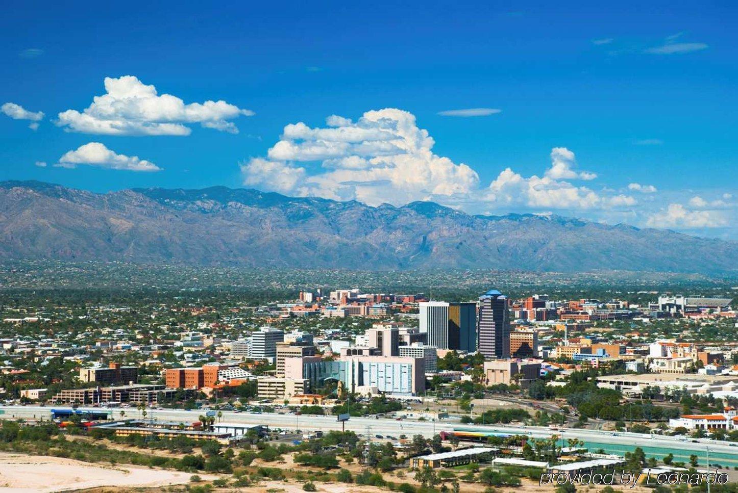 Hyatt Place Tucson Central Экстерьер фото